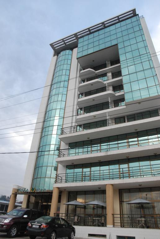 Churchill Addis Ababa Hotel ภายนอก รูปภาพ